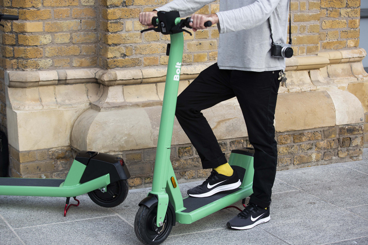 are-electric-scooters-legal-in-uk-the-garage-people